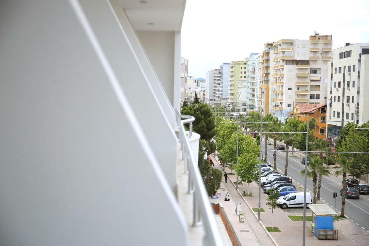 Hotel Vila Mare Дуррес Экстерьер фото