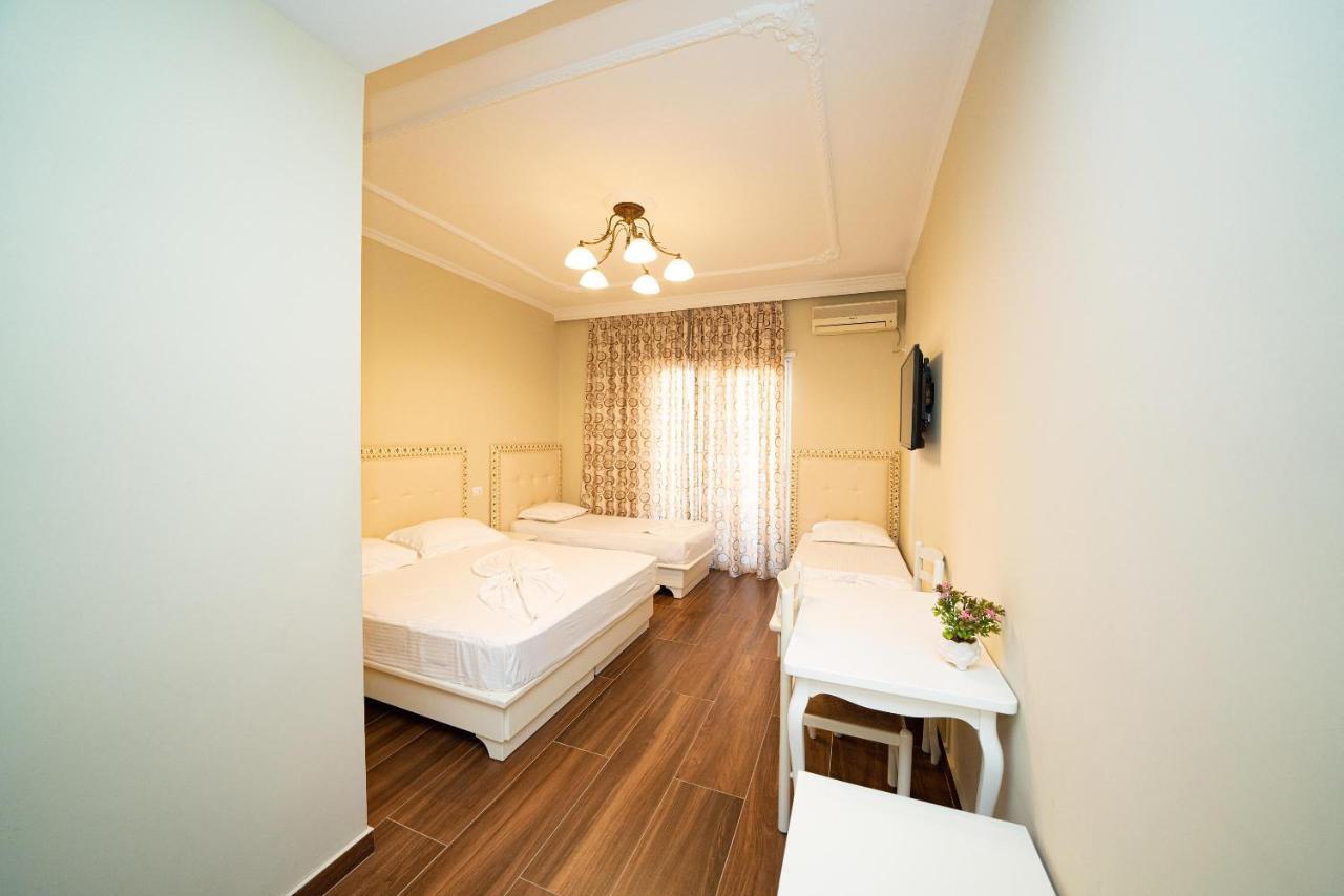Hotel Vila Mare Дуррес Экстерьер фото